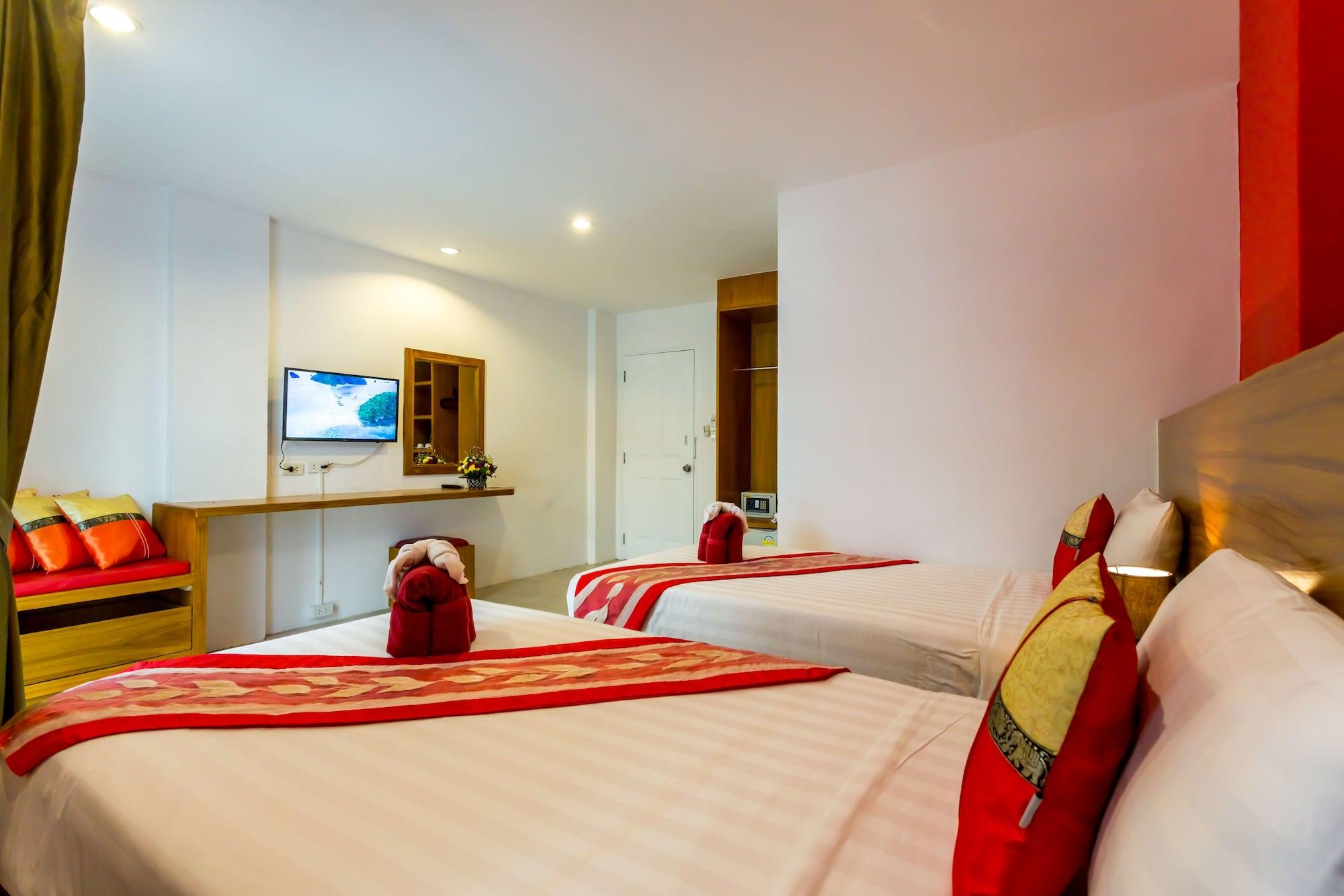 Pj Patong Resortel Exterior photo