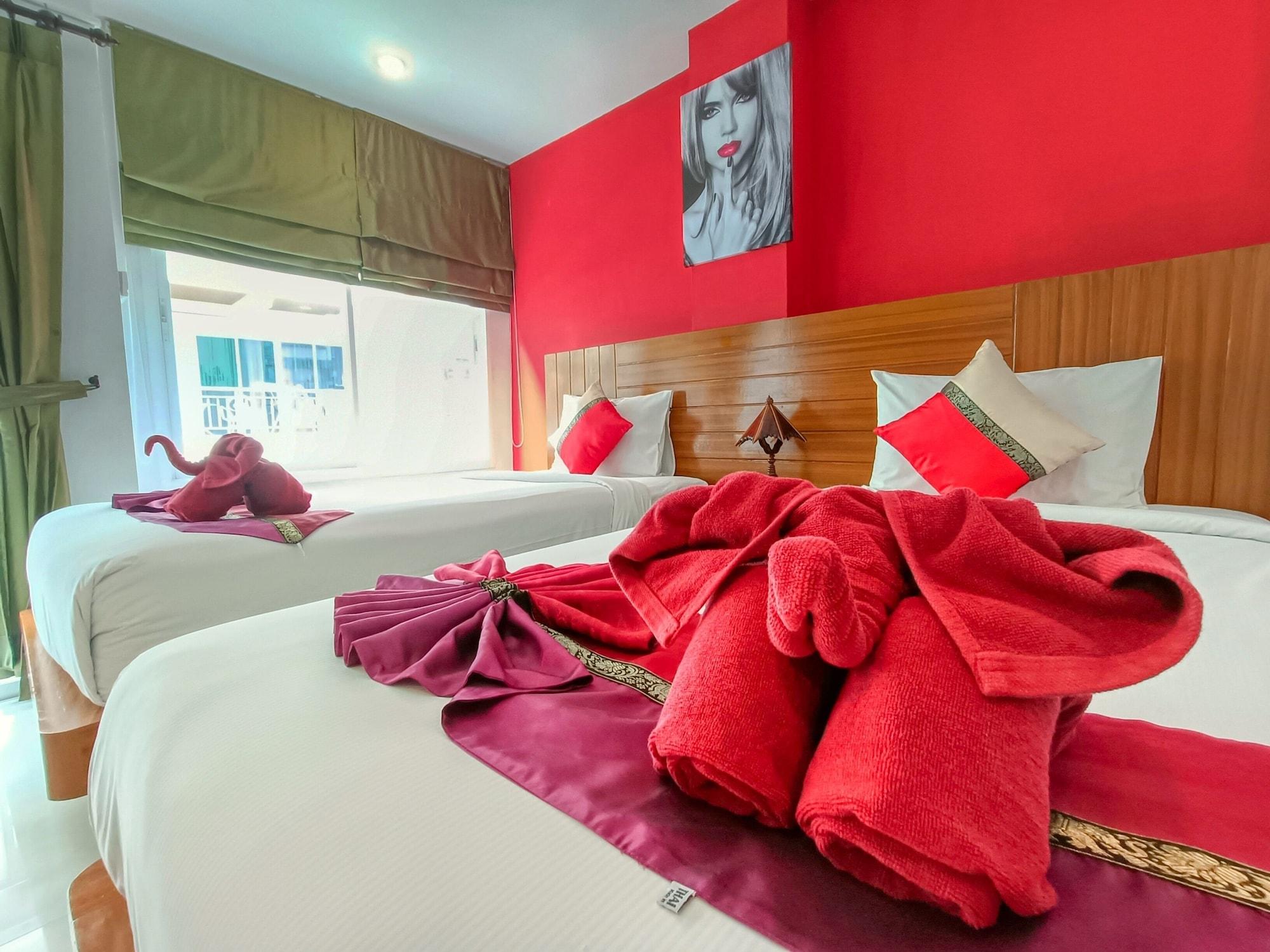 Pj Patong Resortel Exterior photo